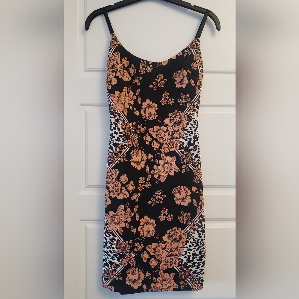 GUESS - Flattering Floral & Animal Print Bodycon Dress
